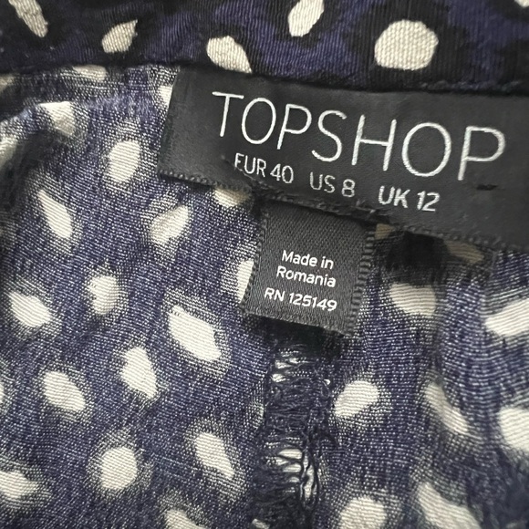 Topshop Women's  Navy Blue Polka Dot Printed Shorts Size 8 Medium - Picture 7 of 10